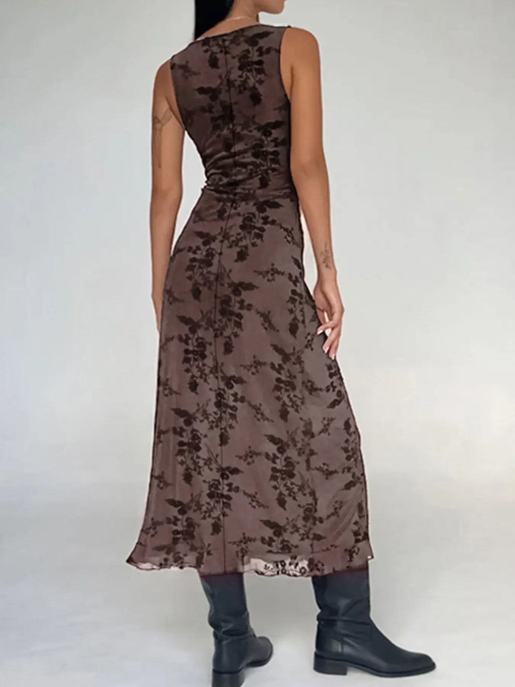 Chic Summer Elegance: Women's Floral Print Sleeveless Deep V-Neck A-Line Dress for Parties and Weddings